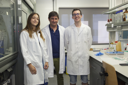 Investigadores del Proyecto en las instalaciones del INAM; Pilar Borja, Jose A. Mata y Andrés Mollar. (Foto Àlex Pérez)