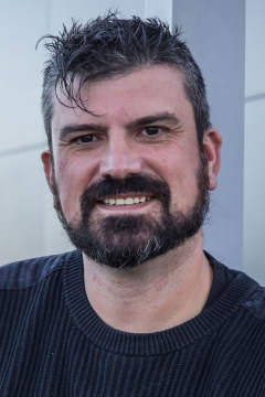 Iván Mora-Seró's picture